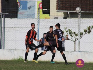 
<a style='margin-left: 5px;' class='btn btn-xs btn-social btn-facebook' href='https://www.facebook.com/sharer/sharer.php?u=https://www.boladovale.com.br/imgs/800-800-90/conteudo/fotos/1252/img0576.jpg' rel='popup' data-width='500' data-height='400'><i class='fa fa-facebook'></i>Compartilhar <span class='hidden-xs'>no Facebook</span>
</a> 
<a class='btn btn-default btn-xs' target='_blank' href='imgs/800-800-90/conteudo/fotos/1252/img0576.jpg'>
<span class='glyphicon glyphicon-cloud-download'></span> Salvar
</a> 
<span></span>