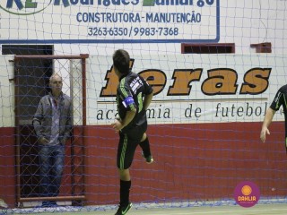 
<a style='margin-left: 5px;' class='btn btn-xs btn-social btn-facebook' href='https://www.facebook.com/sharer/sharer.php?u=https://www.boladovale.com.br/imgs/800-800-90/conteudo/fotos/1253/img0664.jpg' rel='popup' data-width='500' data-height='400'><i class='fa fa-facebook'></i>Compartilhar <span class='hidden-xs'>no Facebook</span>
</a> 
<a class='btn btn-default btn-xs' target='_blank' href='imgs/800-800-90/conteudo/fotos/1253/img0664.jpg'>
<span class='glyphicon glyphicon-cloud-download'></span> Salvar
</a> 
<span></span>