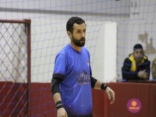 
<a style='margin-left: 5px;' class='btn btn-xs btn-social btn-facebook' href='https://www.facebook.com/sharer/sharer.php?u=https://www.boladovale.com.br/imgs/800-800-90/conteudo/fotos/1254/img0712.jpg' rel='popup' data-width='500' data-height='400'><i class='fa fa-facebook'></i>Compartilhar <span class='hidden-xs'>no Facebook</span>
</a> 
<a class='btn btn-default btn-xs' target='_blank' href='imgs/800-800-90/conteudo/fotos/1254/img0712.jpg'>
<span class='glyphicon glyphicon-cloud-download'></span> Salvar
</a> 
<span></span>