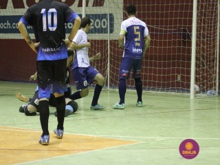 
<a style='margin-left: 5px;' class='btn btn-xs btn-social btn-facebook' href='https://www.facebook.com/sharer/sharer.php?u=https://www.boladovale.com.br/imgs/800-800-90/conteudo/fotos/1254/img0735.jpg' rel='popup' data-width='500' data-height='400'><i class='fa fa-facebook'></i>Compartilhar <span class='hidden-xs'>no Facebook</span>
</a> 
<a class='btn btn-default btn-xs' target='_blank' href='imgs/800-800-90/conteudo/fotos/1254/img0735.jpg'>
<span class='glyphicon glyphicon-cloud-download'></span> Salvar
</a> 
<span></span>