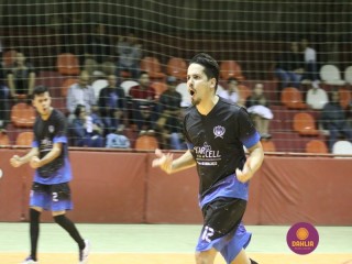 
<a style='margin-left: 5px;' class='btn btn-xs btn-social btn-facebook' href='https://www.facebook.com/sharer/sharer.php?u=https://www.boladovale.com.br/imgs/800-800-90/conteudo/fotos/1254/img0736.jpg' rel='popup' data-width='500' data-height='400'><i class='fa fa-facebook'></i>Compartilhar <span class='hidden-xs'>no Facebook</span>
</a> 
<a class='btn btn-default btn-xs' target='_blank' href='imgs/800-800-90/conteudo/fotos/1254/img0736.jpg'>
<span class='glyphicon glyphicon-cloud-download'></span> Salvar
</a> 
<span></span>