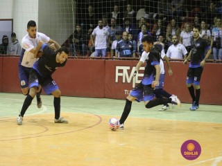 
<a style='margin-left: 5px;' class='btn btn-xs btn-social btn-facebook' href='https://www.facebook.com/sharer/sharer.php?u=https://www.boladovale.com.br/imgs/800-800-90/conteudo/fotos/1254/img0762.jpg' rel='popup' data-width='500' data-height='400'><i class='fa fa-facebook'></i>Compartilhar <span class='hidden-xs'>no Facebook</span>
</a> 
<a class='btn btn-default btn-xs' target='_blank' href='imgs/800-800-90/conteudo/fotos/1254/img0762.jpg'>
<span class='glyphicon glyphicon-cloud-download'></span> Salvar
</a> 
<span></span>