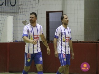 
<a style='margin-left: 5px;' class='btn btn-xs btn-social btn-facebook' href='https://www.facebook.com/sharer/sharer.php?u=https://www.boladovale.com.br/imgs/800-800-90/conteudo/fotos/1255/img0810.jpg' rel='popup' data-width='500' data-height='400'><i class='fa fa-facebook'></i>Compartilhar <span class='hidden-xs'>no Facebook</span>
</a> 
<a class='btn btn-default btn-xs' target='_blank' href='imgs/800-800-90/conteudo/fotos/1255/img0810.jpg'>
<span class='glyphicon glyphicon-cloud-download'></span> Salvar
</a> 
<span></span>