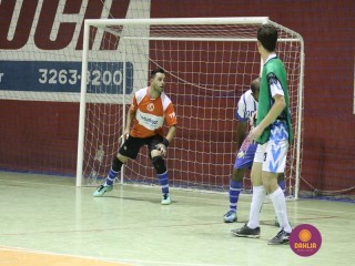 
<a style='margin-left: 5px;' class='btn btn-xs btn-social btn-facebook' href='https://www.facebook.com/sharer/sharer.php?u=https://www.boladovale.com.br/imgs/800-800-90/conteudo/fotos/1255/img0813.jpg' rel='popup' data-width='500' data-height='400'><i class='fa fa-facebook'></i>Compartilhar <span class='hidden-xs'>no Facebook</span>
</a> 
<a class='btn btn-default btn-xs' target='_blank' href='imgs/800-800-90/conteudo/fotos/1255/img0813.jpg'>
<span class='glyphicon glyphicon-cloud-download'></span> Salvar
</a> 
<span></span>