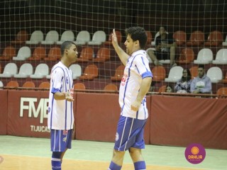 
<a style='margin-left: 5px;' class='btn btn-xs btn-social btn-facebook' href='https://www.facebook.com/sharer/sharer.php?u=https://www.boladovale.com.br/imgs/800-800-90/conteudo/fotos/1255/img0830.jpg' rel='popup' data-width='500' data-height='400'><i class='fa fa-facebook'></i>Compartilhar <span class='hidden-xs'>no Facebook</span>
</a> 
<a class='btn btn-default btn-xs' target='_blank' href='imgs/800-800-90/conteudo/fotos/1255/img0830.jpg'>
<span class='glyphicon glyphicon-cloud-download'></span> Salvar
</a> 
<span></span>