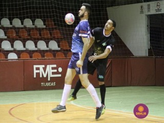 
<a style='margin-left: 5px;' class='btn btn-xs btn-social btn-facebook' href='https://www.facebook.com/sharer/sharer.php?u=https://www.boladovale.com.br/imgs/800-800-90/conteudo/fotos/1256/img0899.jpg' rel='popup' data-width='500' data-height='400'><i class='fa fa-facebook'></i>Compartilhar <span class='hidden-xs'>no Facebook</span>
</a> 
<a class='btn btn-default btn-xs' target='_blank' href='imgs/800-800-90/conteudo/fotos/1256/img0899.jpg'>
<span class='glyphicon glyphicon-cloud-download'></span> Salvar
</a> 
<span></span>