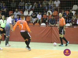 
<a style='margin-left: 5px;' class='btn btn-xs btn-social btn-facebook' href='https://www.facebook.com/sharer/sharer.php?u=https://www.boladovale.com.br/imgs/800-800-90/conteudo/fotos/1257/img0969.jpg' rel='popup' data-width='500' data-height='400'><i class='fa fa-facebook'></i>Compartilhar <span class='hidden-xs'>no Facebook</span>
</a> 
<a class='btn btn-default btn-xs' target='_blank' href='imgs/800-800-90/conteudo/fotos/1257/img0969.jpg'>
<span class='glyphicon glyphicon-cloud-download'></span> Salvar
</a> 
<span></span>