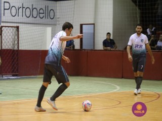 
<a style='margin-left: 5px;' class='btn btn-xs btn-social btn-facebook' href='https://www.facebook.com/sharer/sharer.php?u=https://www.boladovale.com.br/imgs/800-800-90/conteudo/fotos/1257/img0978.jpg' rel='popup' data-width='500' data-height='400'><i class='fa fa-facebook'></i>Compartilhar <span class='hidden-xs'>no Facebook</span>
</a> 
<a class='btn btn-default btn-xs' target='_blank' href='imgs/800-800-90/conteudo/fotos/1257/img0978.jpg'>
<span class='glyphicon glyphicon-cloud-download'></span> Salvar
</a> 
<span></span>