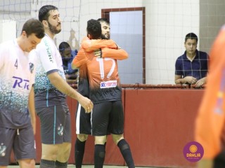 
<a style='margin-left: 5px;' class='btn btn-xs btn-social btn-facebook' href='https://www.facebook.com/sharer/sharer.php?u=https://www.boladovale.com.br/imgs/800-800-90/conteudo/fotos/1257/img0986.jpg' rel='popup' data-width='500' data-height='400'><i class='fa fa-facebook'></i>Compartilhar <span class='hidden-xs'>no Facebook</span>
</a> 
<a class='btn btn-default btn-xs' target='_blank' href='imgs/800-800-90/conteudo/fotos/1257/img0986.jpg'>
<span class='glyphicon glyphicon-cloud-download'></span> Salvar
</a> 
<span></span>