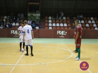 
<a style='margin-left: 5px;' class='btn btn-xs btn-social btn-facebook' href='https://www.facebook.com/sharer/sharer.php?u=https://www.boladovale.com.br/imgs/800-800-90/conteudo/fotos/1258/img1003.jpg' rel='popup' data-width='500' data-height='400'><i class='fa fa-facebook'></i>Compartilhar <span class='hidden-xs'>no Facebook</span>
</a> 
<a class='btn btn-default btn-xs' target='_blank' href='imgs/800-800-90/conteudo/fotos/1258/img1003.jpg'>
<span class='glyphicon glyphicon-cloud-download'></span> Salvar
</a> 
<span></span>