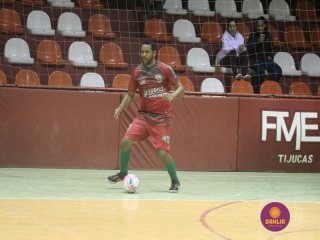 
<a style='margin-left: 5px;' class='btn btn-xs btn-social btn-facebook' href='https://www.facebook.com/sharer/sharer.php?u=https://www.boladovale.com.br/imgs/800-800-90/conteudo/fotos/1258/img1006.jpg' rel='popup' data-width='500' data-height='400'><i class='fa fa-facebook'></i>Compartilhar <span class='hidden-xs'>no Facebook</span>
</a> 
<a class='btn btn-default btn-xs' target='_blank' href='imgs/800-800-90/conteudo/fotos/1258/img1006.jpg'>
<span class='glyphicon glyphicon-cloud-download'></span> Salvar
</a> 
<span></span>