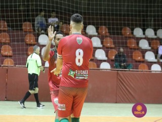 
<a style='margin-left: 5px;' class='btn btn-xs btn-social btn-facebook' href='https://www.facebook.com/sharer/sharer.php?u=https://www.boladovale.com.br/imgs/800-800-90/conteudo/fotos/1258/img1014.jpg' rel='popup' data-width='500' data-height='400'><i class='fa fa-facebook'></i>Compartilhar <span class='hidden-xs'>no Facebook</span>
</a> 
<a class='btn btn-default btn-xs' target='_blank' href='imgs/800-800-90/conteudo/fotos/1258/img1014.jpg'>
<span class='glyphicon glyphicon-cloud-download'></span> Salvar
</a> 
<span></span>
