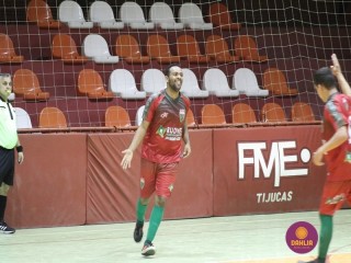 
<a style='margin-left: 5px;' class='btn btn-xs btn-social btn-facebook' href='https://www.facebook.com/sharer/sharer.php?u=https://www.boladovale.com.br/imgs/800-800-90/conteudo/fotos/1258/img1056.jpg' rel='popup' data-width='500' data-height='400'><i class='fa fa-facebook'></i>Compartilhar <span class='hidden-xs'>no Facebook</span>
</a> 
<a class='btn btn-default btn-xs' target='_blank' href='imgs/800-800-90/conteudo/fotos/1258/img1056.jpg'>
<span class='glyphicon glyphicon-cloud-download'></span> Salvar
</a> 
<span></span>