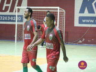 
<a style='margin-left: 5px;' class='btn btn-xs btn-social btn-facebook' href='https://www.facebook.com/sharer/sharer.php?u=https://www.boladovale.com.br/imgs/800-800-90/conteudo/fotos/1258/img1062.jpg' rel='popup' data-width='500' data-height='400'><i class='fa fa-facebook'></i>Compartilhar <span class='hidden-xs'>no Facebook</span>
</a> 
<a class='btn btn-default btn-xs' target='_blank' href='imgs/800-800-90/conteudo/fotos/1258/img1062.jpg'>
<span class='glyphicon glyphicon-cloud-download'></span> Salvar
</a> 
<span></span>