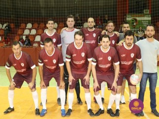 
<a style='margin-left: 5px;' class='btn btn-xs btn-social btn-facebook' href='https://www.facebook.com/sharer/sharer.php?u=https://www.boladovale.com.br/imgs/800-800-90/conteudo/fotos/1259/img1066.jpg' rel='popup' data-width='500' data-height='400'><i class='fa fa-facebook'></i>Compartilhar <span class='hidden-xs'>no Facebook</span>
</a> 
<a class='btn btn-default btn-xs' target='_blank' href='imgs/800-800-90/conteudo/fotos/1259/img1066.jpg'>
<span class='glyphicon glyphicon-cloud-download'></span> Salvar
</a> 
<span></span>