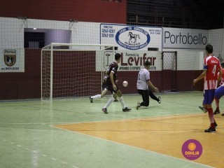 
<a style='margin-left: 5px;' class='btn btn-xs btn-social btn-facebook' href='https://www.facebook.com/sharer/sharer.php?u=https://www.boladovale.com.br/imgs/800-800-90/conteudo/fotos/1259/img1099.jpg' rel='popup' data-width='500' data-height='400'><i class='fa fa-facebook'></i>Compartilhar <span class='hidden-xs'>no Facebook</span>
</a> 
<a class='btn btn-default btn-xs' target='_blank' href='imgs/800-800-90/conteudo/fotos/1259/img1099.jpg'>
<span class='glyphicon glyphicon-cloud-download'></span> Salvar
</a> 
<span></span>