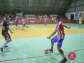 
<a style='margin-left: 5px;' class='btn btn-xs btn-social btn-facebook' href='https://www.facebook.com/sharer/sharer.php?u=https://www.boladovale.com.br/imgs/800-800-90/conteudo/fotos/1259/img1118.jpg' rel='popup' data-width='500' data-height='400'><i class='fa fa-facebook'></i>Compartilhar <span class='hidden-xs'>no Facebook</span>
</a> 
<a class='btn btn-default btn-xs' target='_blank' href='imgs/800-800-90/conteudo/fotos/1259/img1118.jpg'>
<span class='glyphicon glyphicon-cloud-download'></span> Salvar
</a> 
<span></span>