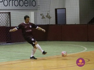 
<a style='margin-left: 5px;' class='btn btn-xs btn-social btn-facebook' href='https://www.facebook.com/sharer/sharer.php?u=https://www.boladovale.com.br/imgs/800-800-90/conteudo/fotos/1259/img1129.jpg' rel='popup' data-width='500' data-height='400'><i class='fa fa-facebook'></i>Compartilhar <span class='hidden-xs'>no Facebook</span>
</a> 
<a class='btn btn-default btn-xs' target='_blank' href='imgs/800-800-90/conteudo/fotos/1259/img1129.jpg'>
<span class='glyphicon glyphicon-cloud-download'></span> Salvar
</a> 
<span></span>