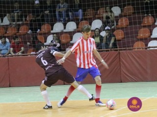
<a style='margin-left: 5px;' class='btn btn-xs btn-social btn-facebook' href='https://www.facebook.com/sharer/sharer.php?u=https://www.boladovale.com.br/imgs/800-800-90/conteudo/fotos/1259/img1176.jpg' rel='popup' data-width='500' data-height='400'><i class='fa fa-facebook'></i>Compartilhar <span class='hidden-xs'>no Facebook</span>
</a> 
<a class='btn btn-default btn-xs' target='_blank' href='imgs/800-800-90/conteudo/fotos/1259/img1176.jpg'>
<span class='glyphicon glyphicon-cloud-download'></span> Salvar
</a> 
<span></span>