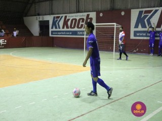 
<a style='margin-left: 5px;' class='btn btn-xs btn-social btn-facebook' href='https://www.facebook.com/sharer/sharer.php?u=https://www.boladovale.com.br/imgs/800-800-90/conteudo/fotos/1260/img1253.jpg' rel='popup' data-width='500' data-height='400'><i class='fa fa-facebook'></i>Compartilhar <span class='hidden-xs'>no Facebook</span>
</a> 
<a class='btn btn-default btn-xs' target='_blank' href='imgs/800-800-90/conteudo/fotos/1260/img1253.jpg'>
<span class='glyphicon glyphicon-cloud-download'></span> Salvar
</a> 
<span></span>