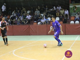 
<a style='margin-left: 5px;' class='btn btn-xs btn-social btn-facebook' href='https://www.facebook.com/sharer/sharer.php?u=https://www.boladovale.com.br/imgs/800-800-90/conteudo/fotos/1260/img1272.jpg' rel='popup' data-width='500' data-height='400'><i class='fa fa-facebook'></i>Compartilhar <span class='hidden-xs'>no Facebook</span>
</a> 
<a class='btn btn-default btn-xs' target='_blank' href='imgs/800-800-90/conteudo/fotos/1260/img1272.jpg'>
<span class='glyphicon glyphicon-cloud-download'></span> Salvar
</a> 
<span></span>