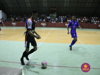 
<a style='margin-left: 5px;' class='btn btn-xs btn-social btn-facebook' href='https://www.facebook.com/sharer/sharer.php?u=https://www.boladovale.com.br/imgs/800-800-90/conteudo/fotos/1260/img1292.jpg' rel='popup' data-width='500' data-height='400'><i class='fa fa-facebook'></i>Compartilhar <span class='hidden-xs'>no Facebook</span>
</a> 
<a class='btn btn-default btn-xs' target='_blank' href='imgs/800-800-90/conteudo/fotos/1260/img1292.jpg'>
<span class='glyphicon glyphicon-cloud-download'></span> Salvar
</a> 
<span></span>