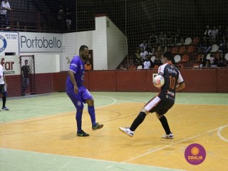 
<a style='margin-left: 5px;' class='btn btn-xs btn-social btn-facebook' href='https://www.facebook.com/sharer/sharer.php?u=https://www.boladovale.com.br/imgs/800-800-90/conteudo/fotos/1260/img1328.jpg' rel='popup' data-width='500' data-height='400'><i class='fa fa-facebook'></i>Compartilhar <span class='hidden-xs'>no Facebook</span>
</a> 
<a class='btn btn-default btn-xs' target='_blank' href='imgs/800-800-90/conteudo/fotos/1260/img1328.jpg'>
<span class='glyphicon glyphicon-cloud-download'></span> Salvar
</a> 
<span></span>