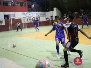 
<a style='margin-left: 5px;' class='btn btn-xs btn-social btn-facebook' href='https://www.facebook.com/sharer/sharer.php?u=https://www.boladovale.com.br/imgs/800-800-90/conteudo/fotos/1260/img1339.jpg' rel='popup' data-width='500' data-height='400'><i class='fa fa-facebook'></i>Compartilhar <span class='hidden-xs'>no Facebook</span>
</a> 
<a class='btn btn-default btn-xs' target='_blank' href='imgs/800-800-90/conteudo/fotos/1260/img1339.jpg'>
<span class='glyphicon glyphicon-cloud-download'></span> Salvar
</a> 
<span></span>