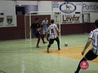 
<a style='margin-left: 5px;' class='btn btn-xs btn-social btn-facebook' href='https://www.facebook.com/sharer/sharer.php?u=https://www.boladovale.com.br/imgs/800-800-90/conteudo/fotos/1261/img1353.jpg' rel='popup' data-width='500' data-height='400'><i class='fa fa-facebook'></i>Compartilhar <span class='hidden-xs'>no Facebook</span>
</a> 
<a class='btn btn-default btn-xs' target='_blank' href='imgs/800-800-90/conteudo/fotos/1261/img1353.jpg'>
<span class='glyphicon glyphicon-cloud-download'></span> Salvar
</a> 
<span></span>