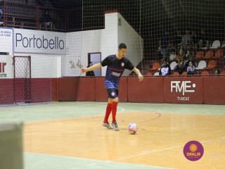 
<a style='margin-left: 5px;' class='btn btn-xs btn-social btn-facebook' href='https://www.facebook.com/sharer/sharer.php?u=https://www.boladovale.com.br/imgs/800-800-90/conteudo/fotos/1261/img1366.jpg' rel='popup' data-width='500' data-height='400'><i class='fa fa-facebook'></i>Compartilhar <span class='hidden-xs'>no Facebook</span>
</a> 
<a class='btn btn-default btn-xs' target='_blank' href='imgs/800-800-90/conteudo/fotos/1261/img1366.jpg'>
<span class='glyphicon glyphicon-cloud-download'></span> Salvar
</a> 
<span></span>