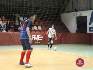 
<a style='margin-left: 5px;' class='btn btn-xs btn-social btn-facebook' href='https://www.facebook.com/sharer/sharer.php?u=https://www.boladovale.com.br/imgs/800-800-90/conteudo/fotos/1261/img1369.jpg' rel='popup' data-width='500' data-height='400'><i class='fa fa-facebook'></i>Compartilhar <span class='hidden-xs'>no Facebook</span>
</a> 
<a class='btn btn-default btn-xs' target='_blank' href='imgs/800-800-90/conteudo/fotos/1261/img1369.jpg'>
<span class='glyphicon glyphicon-cloud-download'></span> Salvar
</a> 
<span></span>