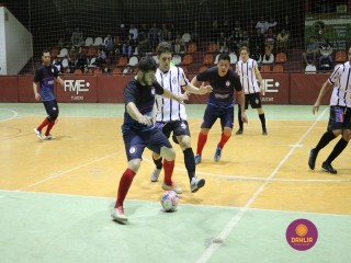 
<a style='margin-left: 5px;' class='btn btn-xs btn-social btn-facebook' href='https://www.facebook.com/sharer/sharer.php?u=https://www.boladovale.com.br/imgs/800-800-90/conteudo/fotos/1261/img1400.jpg' rel='popup' data-width='500' data-height='400'><i class='fa fa-facebook'></i>Compartilhar <span class='hidden-xs'>no Facebook</span>
</a> 
<a class='btn btn-default btn-xs' target='_blank' href='imgs/800-800-90/conteudo/fotos/1261/img1400.jpg'>
<span class='glyphicon glyphicon-cloud-download'></span> Salvar
</a> 
<span></span>