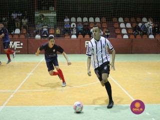 
<a style='margin-left: 5px;' class='btn btn-xs btn-social btn-facebook' href='https://www.facebook.com/sharer/sharer.php?u=https://www.boladovale.com.br/imgs/800-800-90/conteudo/fotos/1261/img1414.jpg' rel='popup' data-width='500' data-height='400'><i class='fa fa-facebook'></i>Compartilhar <span class='hidden-xs'>no Facebook</span>
</a> 
<a class='btn btn-default btn-xs' target='_blank' href='imgs/800-800-90/conteudo/fotos/1261/img1414.jpg'>
<span class='glyphicon glyphicon-cloud-download'></span> Salvar
</a> 
<span></span>
