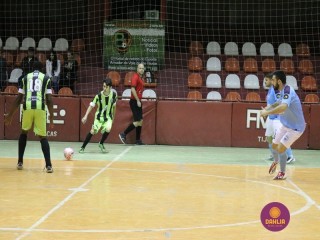 
<a style='margin-left: 5px;' class='btn btn-xs btn-social btn-facebook' href='https://www.facebook.com/sharer/sharer.php?u=https://www.boladovale.com.br/imgs/800-800-90/conteudo/fotos/1262/img1464.jpg' rel='popup' data-width='500' data-height='400'><i class='fa fa-facebook'></i>Compartilhar <span class='hidden-xs'>no Facebook</span>
</a> 
<a class='btn btn-default btn-xs' target='_blank' href='imgs/800-800-90/conteudo/fotos/1262/img1464.jpg'>
<span class='glyphicon glyphicon-cloud-download'></span> Salvar
</a> 
<span></span>
