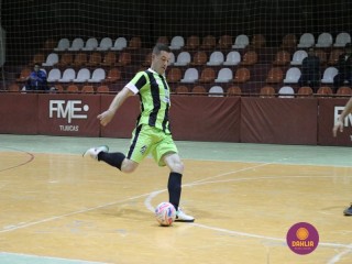 
<a style='margin-left: 5px;' class='btn btn-xs btn-social btn-facebook' href='https://www.facebook.com/sharer/sharer.php?u=https://www.boladovale.com.br/imgs/800-800-90/conteudo/fotos/1262/img1468.jpg' rel='popup' data-width='500' data-height='400'><i class='fa fa-facebook'></i>Compartilhar <span class='hidden-xs'>no Facebook</span>
</a> 
<a class='btn btn-default btn-xs' target='_blank' href='imgs/800-800-90/conteudo/fotos/1262/img1468.jpg'>
<span class='glyphicon glyphicon-cloud-download'></span> Salvar
</a> 
<span></span>