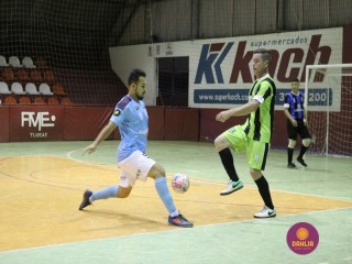 
<a style='margin-left: 5px;' class='btn btn-xs btn-social btn-facebook' href='https://www.facebook.com/sharer/sharer.php?u=https://www.boladovale.com.br/imgs/800-800-90/conteudo/fotos/1262/img1497.jpg' rel='popup' data-width='500' data-height='400'><i class='fa fa-facebook'></i>Compartilhar <span class='hidden-xs'>no Facebook</span>
</a> 
<a class='btn btn-default btn-xs' target='_blank' href='imgs/800-800-90/conteudo/fotos/1262/img1497.jpg'>
<span class='glyphicon glyphicon-cloud-download'></span> Salvar
</a> 
<span></span>