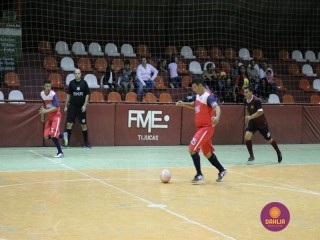 
<a style='margin-left: 5px;' class='btn btn-xs btn-social btn-facebook' href='https://www.facebook.com/sharer/sharer.php?u=https://www.boladovale.com.br/imgs/800-800-90/conteudo/fotos/1264/img1689.jpg' rel='popup' data-width='500' data-height='400'><i class='fa fa-facebook'></i>Compartilhar <span class='hidden-xs'>no Facebook</span>
</a> 
<a class='btn btn-default btn-xs' target='_blank' href='imgs/800-800-90/conteudo/fotos/1264/img1689.jpg'>
<span class='glyphicon glyphicon-cloud-download'></span> Salvar
</a> 
<span></span>