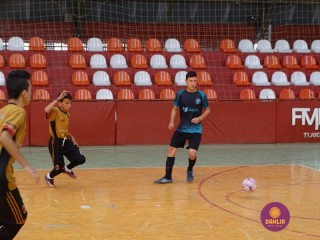 
<a style='margin-left: 5px;' class='btn btn-xs btn-social btn-facebook' href='https://www.facebook.com/sharer/sharer.php?u=https://www.boladovale.com.br/imgs/800-800-90/conteudo/fotos/1265/dsc01020.jpg' rel='popup' data-width='500' data-height='400'><i class='fa fa-facebook'></i>Compartilhar <span class='hidden-xs'>no Facebook</span>
</a> 
<a class='btn btn-default btn-xs' target='_blank' href='imgs/800-800-90/conteudo/fotos/1265/dsc01020.jpg'>
<span class='glyphicon glyphicon-cloud-download'></span> Salvar
</a> 
<span></span>