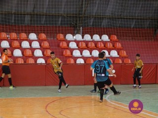 
<a style='margin-left: 5px;' class='btn btn-xs btn-social btn-facebook' href='https://www.facebook.com/sharer/sharer.php?u=https://www.boladovale.com.br/imgs/800-800-90/conteudo/fotos/1265/dsc01021.jpg' rel='popup' data-width='500' data-height='400'><i class='fa fa-facebook'></i>Compartilhar <span class='hidden-xs'>no Facebook</span>
</a> 
<a class='btn btn-default btn-xs' target='_blank' href='imgs/800-800-90/conteudo/fotos/1265/dsc01021.jpg'>
<span class='glyphicon glyphicon-cloud-download'></span> Salvar
</a> 
<span></span>