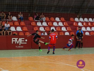
<a style='margin-left: 5px;' class='btn btn-xs btn-social btn-facebook' href='https://www.facebook.com/sharer/sharer.php?u=https://www.boladovale.com.br/imgs/800-800-90/conteudo/fotos/1268/dsc01150.jpg' rel='popup' data-width='500' data-height='400'><i class='fa fa-facebook'></i>Compartilhar <span class='hidden-xs'>no Facebook</span>
</a> 
<a class='btn btn-default btn-xs' target='_blank' href='imgs/800-800-90/conteudo/fotos/1268/dsc01150.jpg'>
<span class='glyphicon glyphicon-cloud-download'></span> Salvar
</a> 
<span></span>