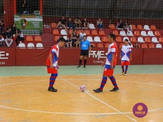 
<a style='margin-left: 5px;' class='btn btn-xs btn-social btn-facebook' href='https://www.facebook.com/sharer/sharer.php?u=https://www.boladovale.com.br/imgs/800-800-90/conteudo/fotos/1268/dsc01160.jpg' rel='popup' data-width='500' data-height='400'><i class='fa fa-facebook'></i>Compartilhar <span class='hidden-xs'>no Facebook</span>
</a> 
<a class='btn btn-default btn-xs' target='_blank' href='imgs/800-800-90/conteudo/fotos/1268/dsc01160.jpg'>
<span class='glyphicon glyphicon-cloud-download'></span> Salvar
</a> 
<span></span>