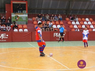 
<a style='margin-left: 5px;' class='btn btn-xs btn-social btn-facebook' href='https://www.facebook.com/sharer/sharer.php?u=https://www.boladovale.com.br/imgs/800-800-90/conteudo/fotos/1268/dsc01174.jpg' rel='popup' data-width='500' data-height='400'><i class='fa fa-facebook'></i>Compartilhar <span class='hidden-xs'>no Facebook</span>
</a> 
<a class='btn btn-default btn-xs' target='_blank' href='imgs/800-800-90/conteudo/fotos/1268/dsc01174.jpg'>
<span class='glyphicon glyphicon-cloud-download'></span> Salvar
</a> 
<span></span>