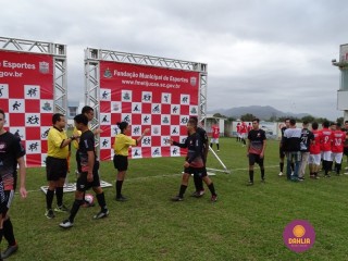 
<a style='margin-left: 5px;' class='btn btn-xs btn-social btn-facebook' href='https://www.facebook.com/sharer/sharer.php?u=https://www.boladovale.com.br/imgs/800-800-90/conteudo/fotos/1269/dsc01231.jpg' rel='popup' data-width='500' data-height='400'><i class='fa fa-facebook'></i>Compartilhar <span class='hidden-xs'>no Facebook</span>
</a> 
<a class='btn btn-default btn-xs' target='_blank' href='imgs/800-800-90/conteudo/fotos/1269/dsc01231.jpg'>
<span class='glyphicon glyphicon-cloud-download'></span> Salvar
</a> 
<span></span>