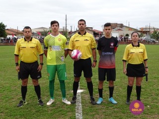 
<a style='margin-left: 5px;' class='btn btn-xs btn-social btn-facebook' href='https://www.facebook.com/sharer/sharer.php?u=https://www.boladovale.com.br/imgs/800-800-90/conteudo/fotos/1269/dsc01236.jpg' rel='popup' data-width='500' data-height='400'><i class='fa fa-facebook'></i>Compartilhar <span class='hidden-xs'>no Facebook</span>
</a> 
<a class='btn btn-default btn-xs' target='_blank' href='imgs/800-800-90/conteudo/fotos/1269/dsc01236.jpg'>
<span class='glyphicon glyphicon-cloud-download'></span> Salvar
</a> 
<span></span>