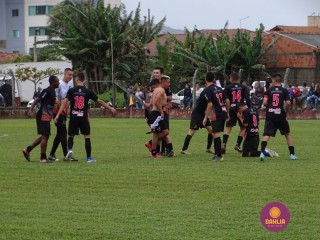 
<a style='margin-left: 5px;' class='btn btn-xs btn-social btn-facebook' href='https://www.facebook.com/sharer/sharer.php?u=https://www.boladovale.com.br/imgs/800-800-90/conteudo/fotos/1269/dsc01370.jpg' rel='popup' data-width='500' data-height='400'><i class='fa fa-facebook'></i>Compartilhar <span class='hidden-xs'>no Facebook</span>
</a> 
<a class='btn btn-default btn-xs' target='_blank' href='imgs/800-800-90/conteudo/fotos/1269/dsc01370.jpg'>
<span class='glyphicon glyphicon-cloud-download'></span> Salvar
</a> 
<span></span>