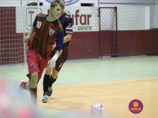 
<a style='margin-left: 5px;' class='btn btn-xs btn-social btn-facebook' href='https://www.facebook.com/sharer/sharer.php?u=https://www.boladovale.com.br/imgs/800-800-90/conteudo/fotos/1271/img1762.jpg' rel='popup' data-width='500' data-height='400'><i class='fa fa-facebook'></i>Compartilhar <span class='hidden-xs'>no Facebook</span>
</a> 
<a class='btn btn-default btn-xs' target='_blank' href='imgs/800-800-90/conteudo/fotos/1271/img1762.jpg'>
<span class='glyphicon glyphicon-cloud-download'></span> Salvar
</a> 
<span></span>