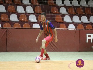 
<a style='margin-left: 5px;' class='btn btn-xs btn-social btn-facebook' href='https://www.facebook.com/sharer/sharer.php?u=https://www.boladovale.com.br/imgs/800-800-90/conteudo/fotos/1271/img1774.jpg' rel='popup' data-width='500' data-height='400'><i class='fa fa-facebook'></i>Compartilhar <span class='hidden-xs'>no Facebook</span>
</a> 
<a class='btn btn-default btn-xs' target='_blank' href='imgs/800-800-90/conteudo/fotos/1271/img1774.jpg'>
<span class='glyphicon glyphicon-cloud-download'></span> Salvar
</a> 
<span></span>