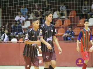 
<a style='margin-left: 5px;' class='btn btn-xs btn-social btn-facebook' href='https://www.facebook.com/sharer/sharer.php?u=https://www.boladovale.com.br/imgs/800-800-90/conteudo/fotos/1271/img1786.jpg' rel='popup' data-width='500' data-height='400'><i class='fa fa-facebook'></i>Compartilhar <span class='hidden-xs'>no Facebook</span>
</a> 
<a class='btn btn-default btn-xs' target='_blank' href='imgs/800-800-90/conteudo/fotos/1271/img1786.jpg'>
<span class='glyphicon glyphicon-cloud-download'></span> Salvar
</a> 
<span></span>
