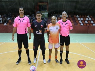 
<a style='margin-left: 5px;' class='btn btn-xs btn-social btn-facebook' href='https://www.facebook.com/sharer/sharer.php?u=https://www.boladovale.com.br/imgs/800-800-90/conteudo/fotos/1272/img1814.jpg' rel='popup' data-width='500' data-height='400'><i class='fa fa-facebook'></i>Compartilhar <span class='hidden-xs'>no Facebook</span>
</a> 
<a class='btn btn-default btn-xs' target='_blank' href='imgs/800-800-90/conteudo/fotos/1272/img1814.jpg'>
<span class='glyphicon glyphicon-cloud-download'></span> Salvar
</a> 
<span></span>