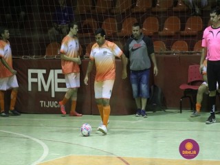 
<a style='margin-left: 5px;' class='btn btn-xs btn-social btn-facebook' href='https://www.facebook.com/sharer/sharer.php?u=https://www.boladovale.com.br/imgs/800-800-90/conteudo/fotos/1272/img1831.jpg' rel='popup' data-width='500' data-height='400'><i class='fa fa-facebook'></i>Compartilhar <span class='hidden-xs'>no Facebook</span>
</a> 
<a class='btn btn-default btn-xs' target='_blank' href='imgs/800-800-90/conteudo/fotos/1272/img1831.jpg'>
<span class='glyphicon glyphicon-cloud-download'></span> Salvar
</a> 
<span></span>